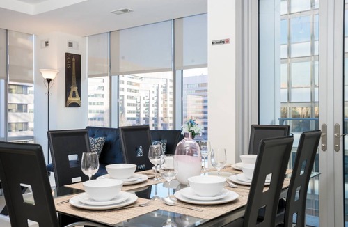 Crystal City Apartment | 102 m² Apartment ∙ 2 bedrooms ∙ 5 guests