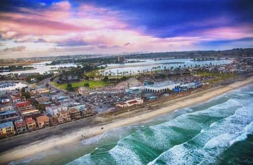Mission Beach House | 103-Luxury3