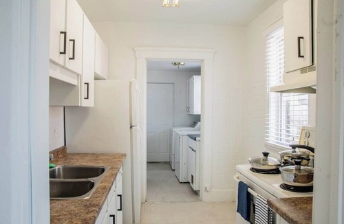 Walkerville Apartment | 1036 Assumption · Bright 3 BDRM Unit Perfect for Longer Stays