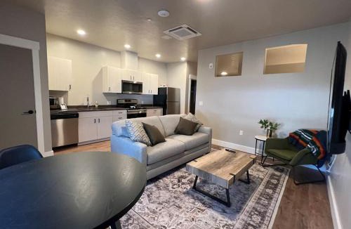 La Grande Apartment | 104- Spacious studio rental in La Grande
