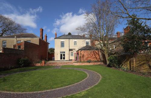 Boston House | 105 Spilsby Road