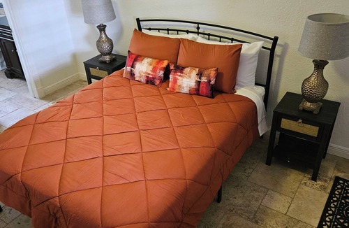 Singer Island Hotel | 106 Deluxe Studio Suite in waterfront hotel in Singer Island, FL