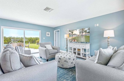 Cocoa Beach Cottage | 106 La Riviere Rd