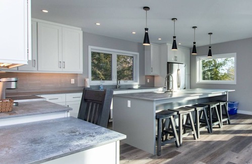 The Blue Mountains Ski Chalet | 107 Birchview Trail