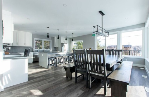 The Blue Mountains Ski Chalet | 107 Birchview Trail