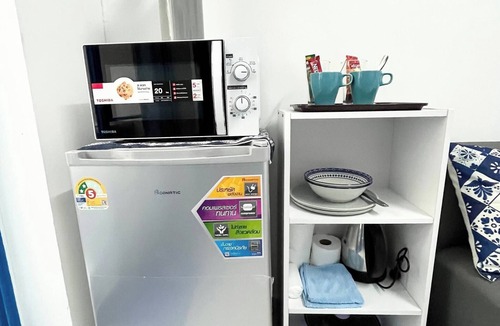 Chan Kasem Apartment | 107 Budget Room Utilities Balcony in Ratchada