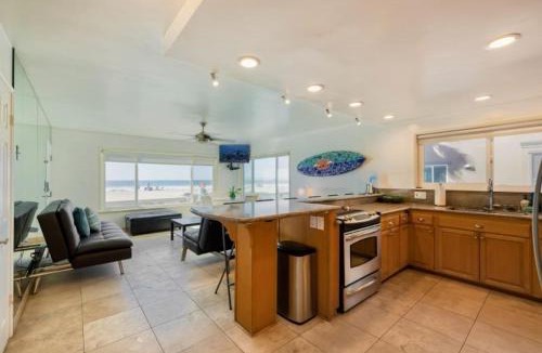 Mission Beach House | 107-Oceanfront Lux 17