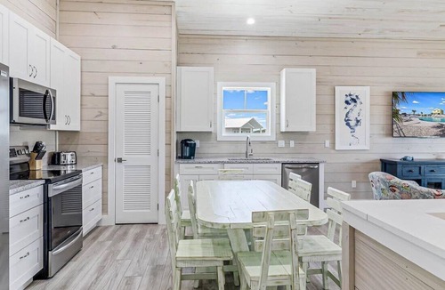 Fulton House | 107 Seven Palms, Under The Sea
