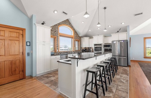 Whalehead Beach House | 10BR | Private Pool | Hot Tub | Elevator