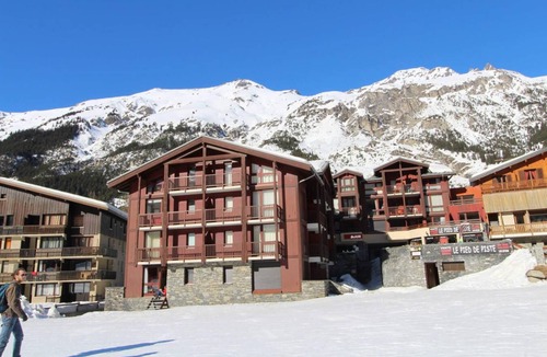 Lanslevillard Apartment | 10m from ski slopes, 1st floor, balcony, tv, ski locker, 25m², Val Cenis