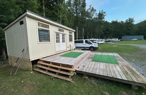 Northern Cabin | #11 - Digital Nomad Cabin on the river overlooking a lake with workstation