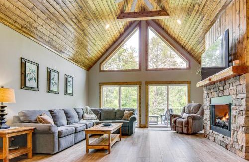 Mill Spring House | 11 Mi to Chimney Rock! All-Season Family Escape