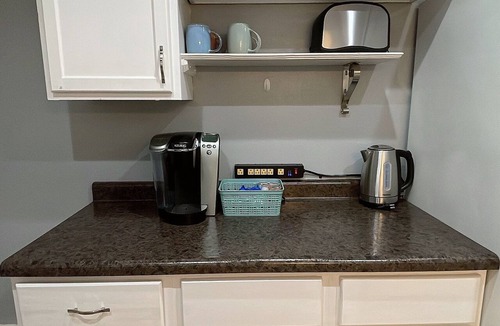 Dubuque Apartment | 1103#201-Charming 2-bedroom apartment with AC, WiFi in brilliant Dubuque