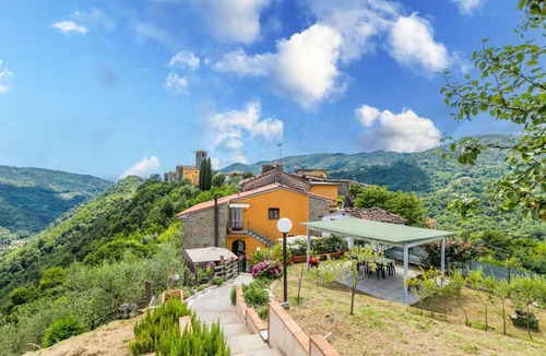 Aramo Other | 114 m² Accommodation ∙ 4 bedrooms ∙ 6 guests