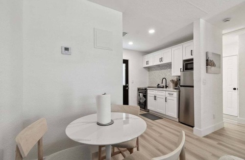 Treasure Island Apartment | 117 127th Ave E Unit 3