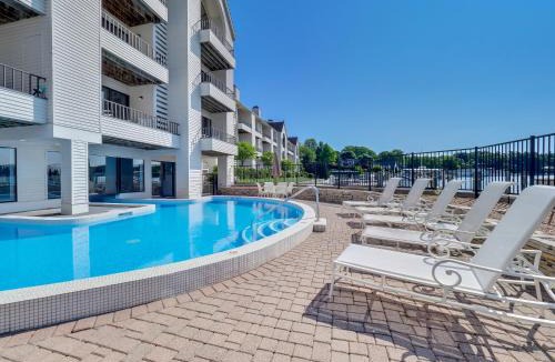 Charlevoix House | 117D Edgewater Inn