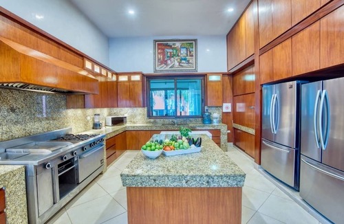 Soliman Bay Villa | 12-bedroom beachfront Soliman Bay Villa for 34 guests!