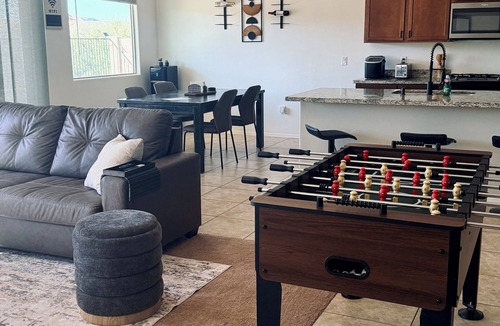 Corona de Tucson House | 120” Projector screen, Foosball table, Mario Room 4-bedroom Vail,AZ with AC