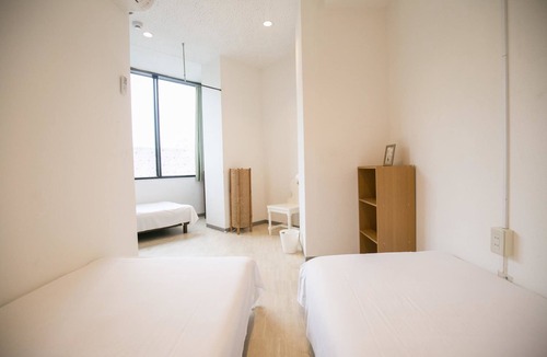 Namba House | 123 Guest House