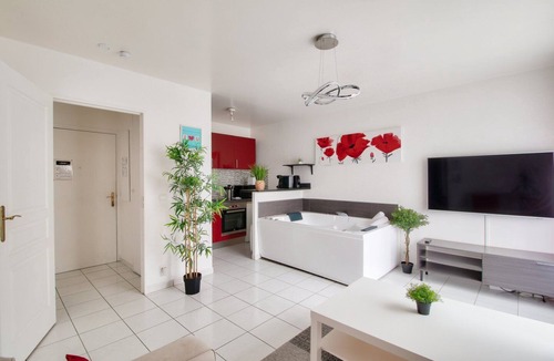 Montevrain Apartment | 123home- Loft&spa