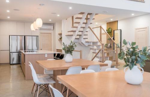 Stoneham House | 13 chemin des Montagnards
