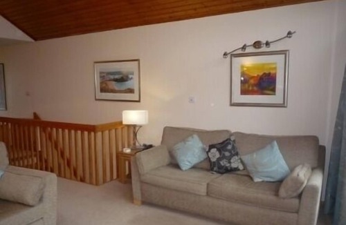 Keswick Cabin | 13 KESWICK BRIDGE, family friendly, with a garden in Keswick