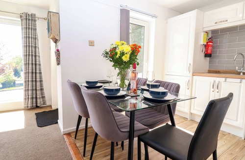 St. Ann's Chapel Cottage | 13 MANORCOMBE BUNGALOWS, pet friendly, with pool in Gunnislake