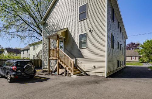 Attleboro House | 13 Mi to Gillette Stadium: Pet-Friendly Apt!