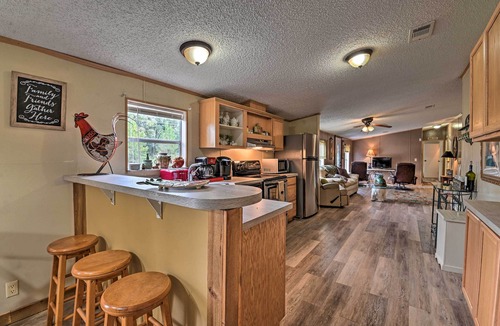Silver Springs House | 13 Mi to Silver Springs: Pet Friendly Getaway!