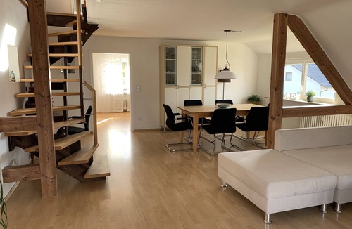 Winnenden Apartment | 130m² vacation apartment in 71364 Winnenden-Baach below vineyards near Stuttgart