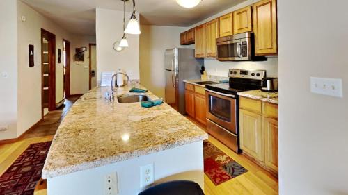Dillon House | 135 Marina Place