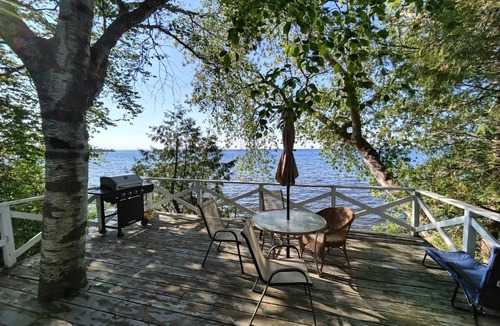 Georgina Ski Chalet | 138 Eagle Simcoe Cottage private Beach, Kayak