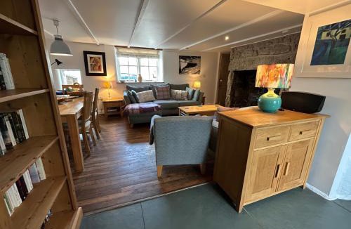 Pendeen House | 14 Boscaswell Downs