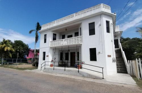 Dangriga Apartment | 14 Cedar B Upstairs