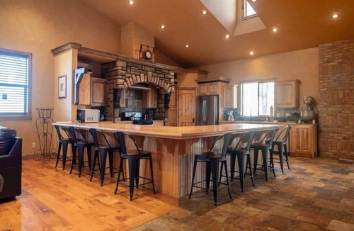 Parowan House | 14 Guests, 5BR/2BA, Game room & Spacious Living