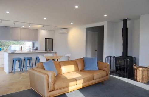 Hanmer Springs House | 14 Leamington Street