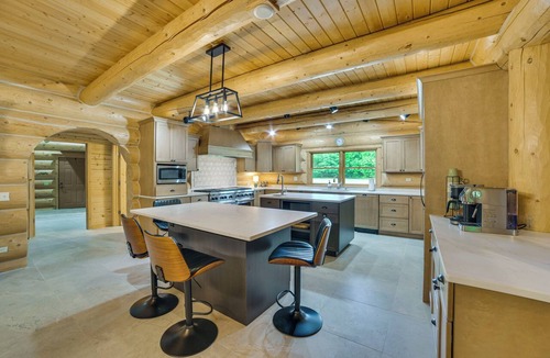 Petoskey Cabin | 14 Mi to Slopes: Lodge on 104 Acres in Boyne City
