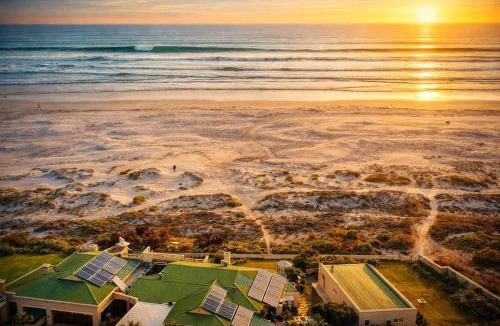 Melkbosstrand House | 14 Penguin Place, Melkbosstrand