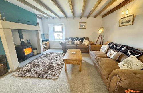 Brampton House | 14 Pennine Road, Halton-Lea-Gate