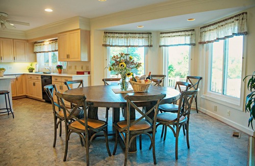 Castleton House | 14-Person House with Pool and Hot Tub on Spectacular Estate