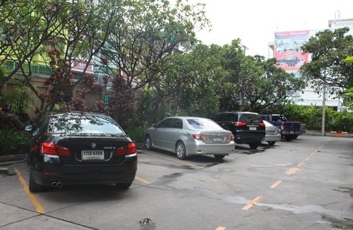 Chom Thong Hotel | 14 Place