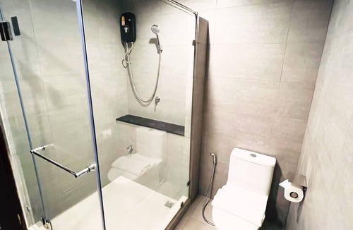 Chom Thong Hotel | 14 Place
