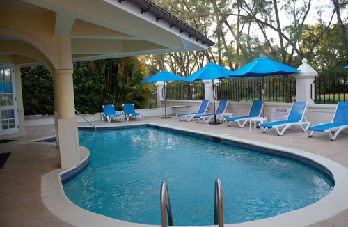 Sandy Lane House | 14 The Falls. Sandy Lane area with 24hr security, pool gym