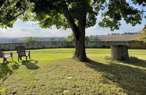 Beraut House | 140-square-meter vacation home, 4 bedrooms, 3 shower rooms, garden, magnificent view.