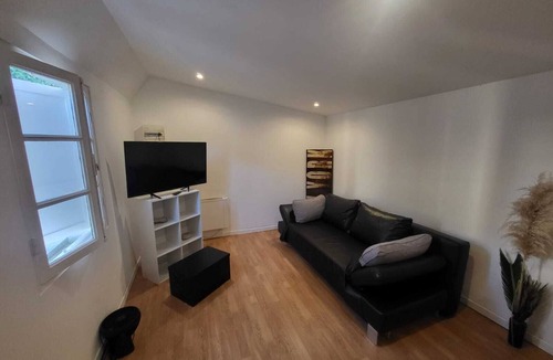 Cros-de-Cagnes Ski Chalet | 14m² studio close to the beach