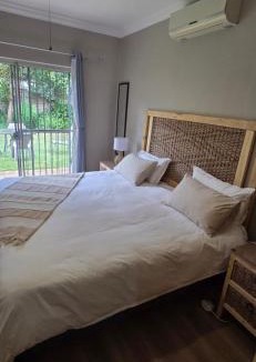 Langenhoven Park House | 15 Elizabeth Eybers str