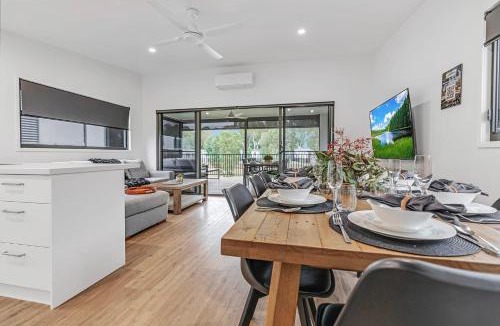 Moama House | #15 Highview