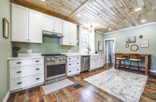 Houlton House | 15 Mi to Canadian Border: Home w/Yard!