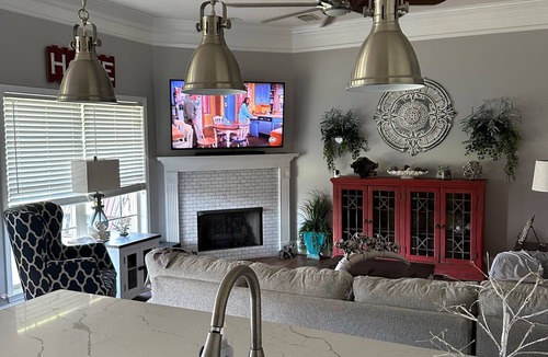 Northport House | 15 mins from downtown Tuscaloosa and University area in quiet safe neighborhood.