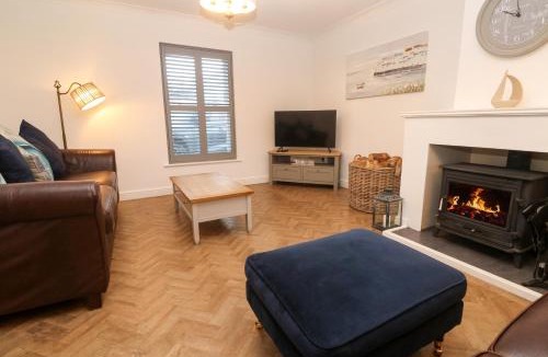 St. Buryan House | 15 Tower Meadows